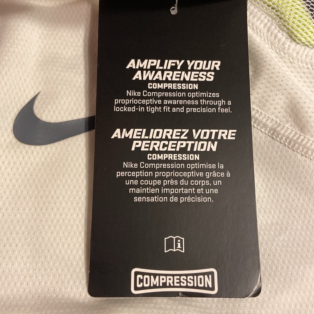 NWT NIKE Pro Combat Hyperstrong Football Base Layer - Picture 15 of 16